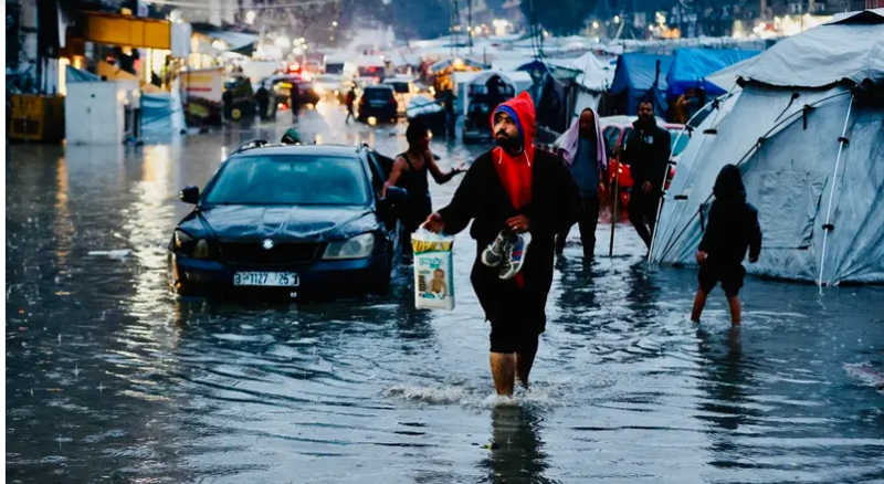 وفاة 17 فلسطينياً بينهم 4 أطفال في غزة من جراء الطقس