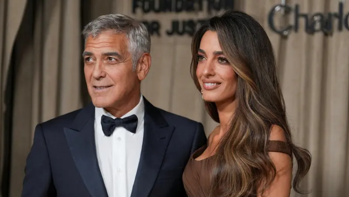 ترامب يهاجم جورج كلوني وزوجته بعد منحهما الجنسية الفرنسية