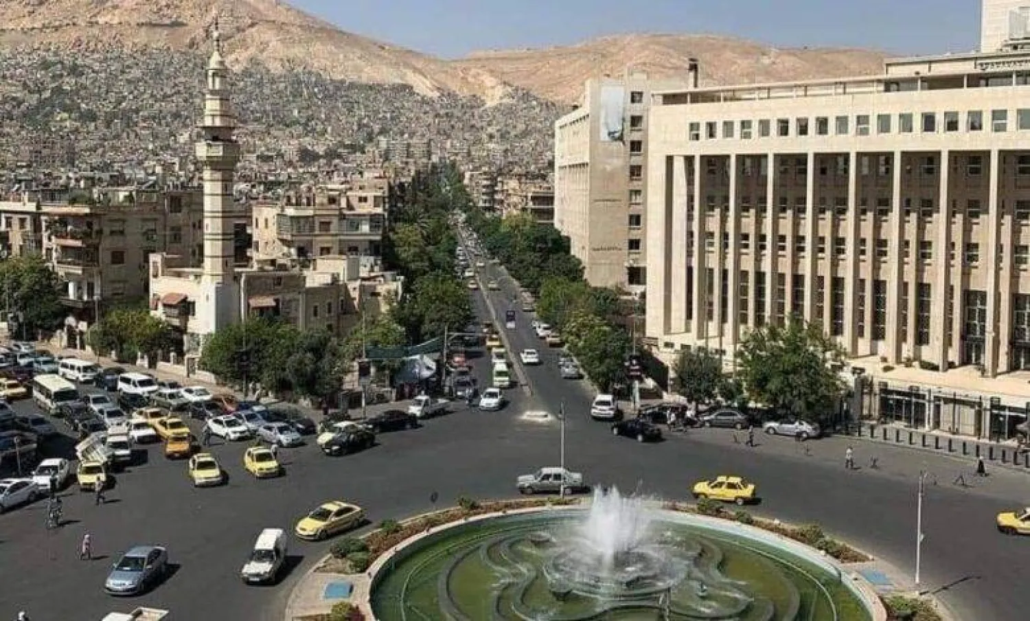 أردني زار دمشق منذ يومين: خدمة الإنترنت ما زالت ضعيفة و الإنارة في الشوارع ما تزال غائبة