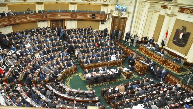 مصر ..  انتقادات برلمانية للحكومة بعد ظهور محمد رمضان على التلفزيون الرسمي