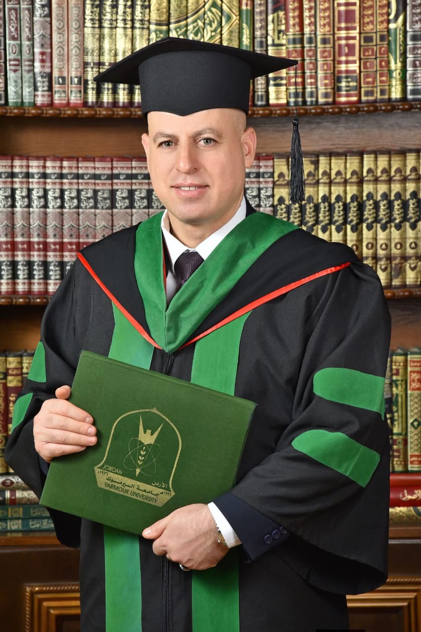 المقدم حازم وصفي الخصاونة  ..  مبارك درجة الدكتوراه