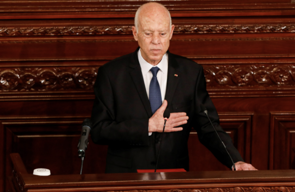 تونس تمدد حالة الطوارئ حتى نهاية عام 2026