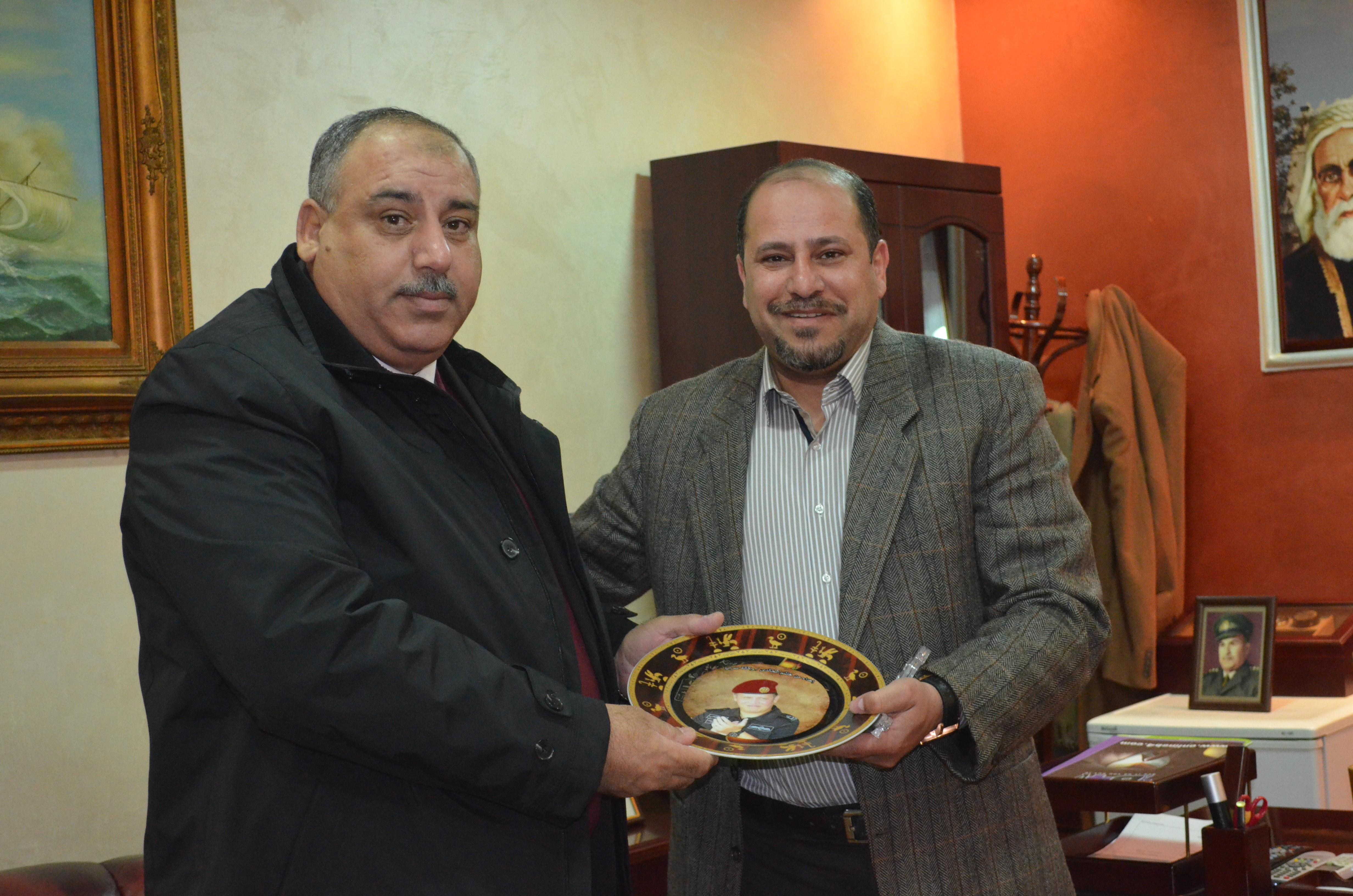 مدير الامن العام الاسبق و النائب السابق القاضي يزور مكاتب "سرايا"