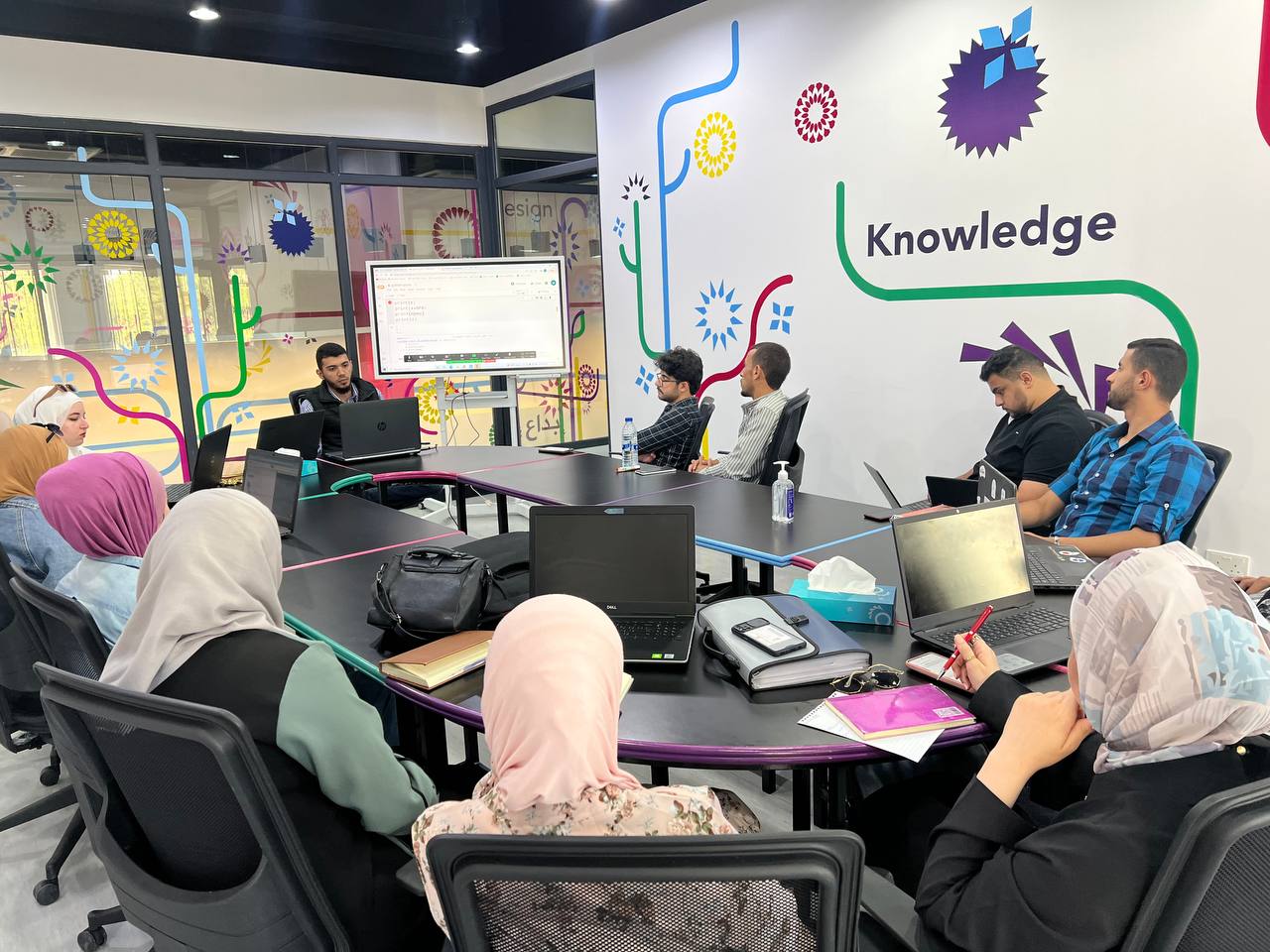 منصّة زين تقيم برنامجين تدريبيين في "لغة بايثون" و"تعلّم الآلة"