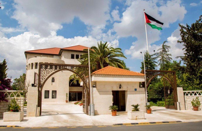 حكومة الرزاز تخاطب 80 جهة وردت في تقرير " ديوان المحاسبة"  .. "تفاصيل"
