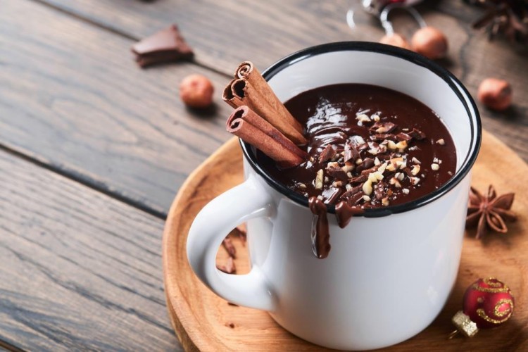 هوت شوكليت سهل مثل المقاهي