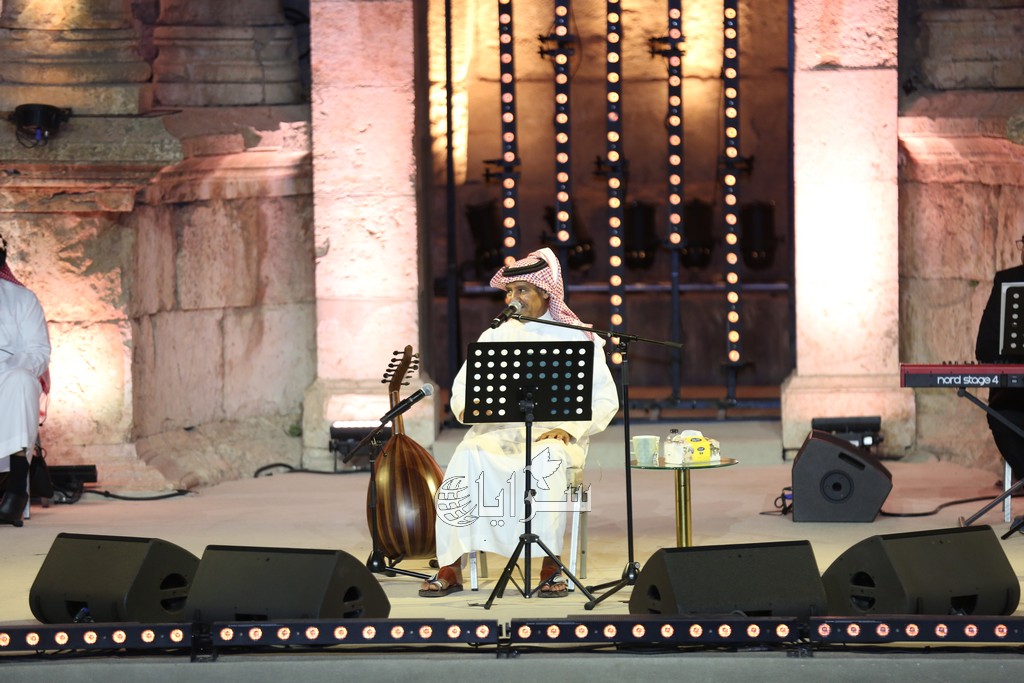  خالد عبد الرحمن يطرب جمهور جرش بأجمل أغانيه  .. صور 