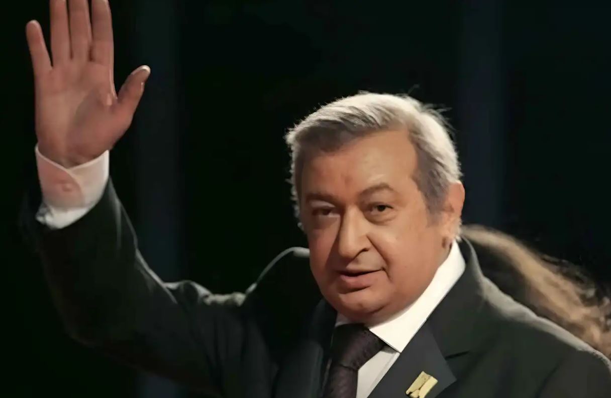 "حضرة المحترم نور الشريف" ..  معرض يستحضر سيرة ومسيرة الفنان الراحل 