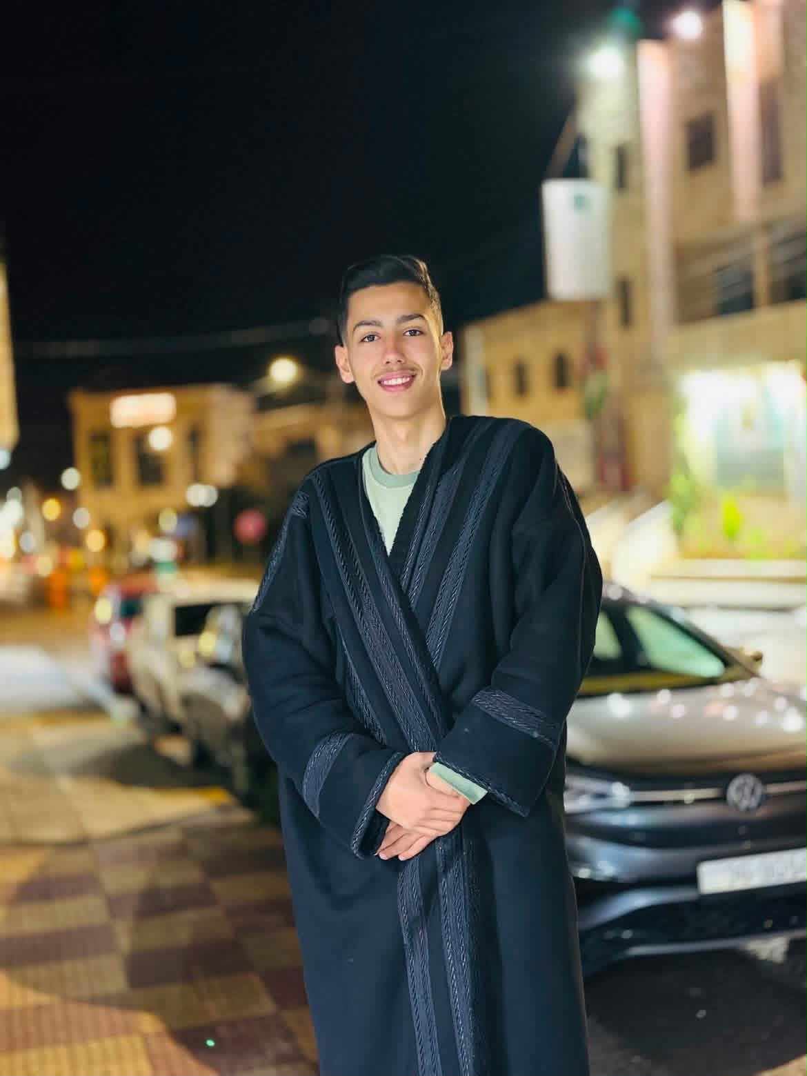 تهنئة بالنجاح والتفوق للشاب "سند مشهور أبو حشيش"