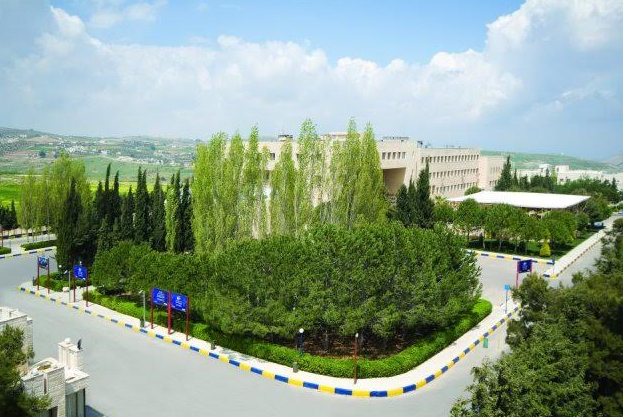 جامعة عمان الاهلية تحقق المراكز الاولى في عدد من التخصصات ومراكز متقدمة في تخصصات  اخرى في امتحان الكفاءة الجامعية