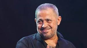 يلعب "النرد" في المقهى ..  جورج وسوف يرد على إشاعة وفاته - فيديو
