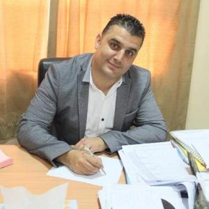 تناقضات  .. 
