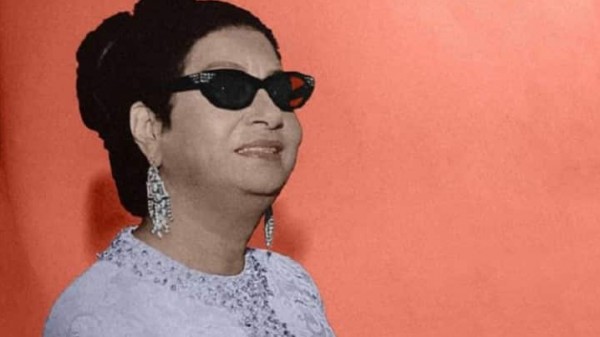 بالفيديو  ..  والصور  ..  بعد مرور 47 عاما على وفاتها .. كيف علق السعوديين على اقامة حفل لام كلثوم  ..  "تفاصيل"  