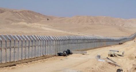 ''إسرائيل'' تستكمل بناء جدار مع الأردن بطول 400 كم