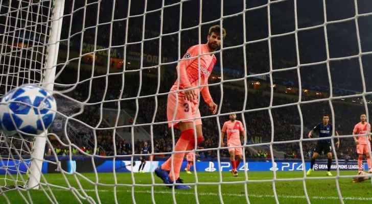 برشلونة يعود بالتعادل من أرض انتر ويبلغ دور الـ16