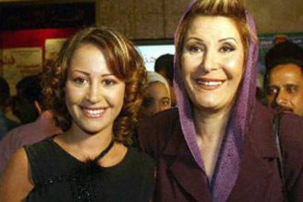 بالفيديو: بعد خلعها للحجاب  ..  زيزي مصطفى: الراقصة الحقيقية هي من تحترم المسرح