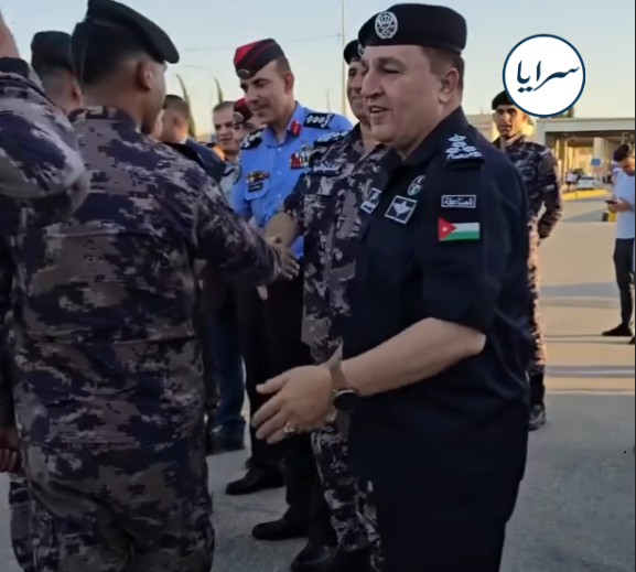 استقبال نشامى الدفاع المدني العائدين من أداء واجبهم في إخماد حرائق الساحل السوري  ..  فيديو 