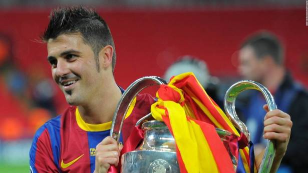 ريال مدريد يخطط للتعاقد مع مهاجم برشلونة السابق