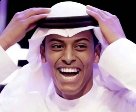 رد قعيد التيك توكر السعودي على تنمر المتابعين عليه بسبب لون بشرته