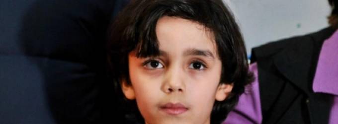 من هو .. عمره 7 سنوات ولوحاته تباع بآلاف الدولارات