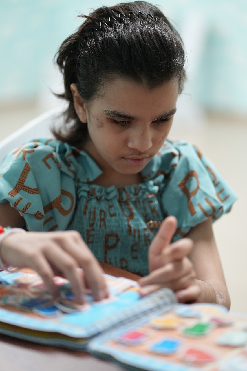 بين هيلين وآن الأمريكيتين ورهف الفلسطينية وليلى الإماراتية ..  التاريخ يعيد نفسه