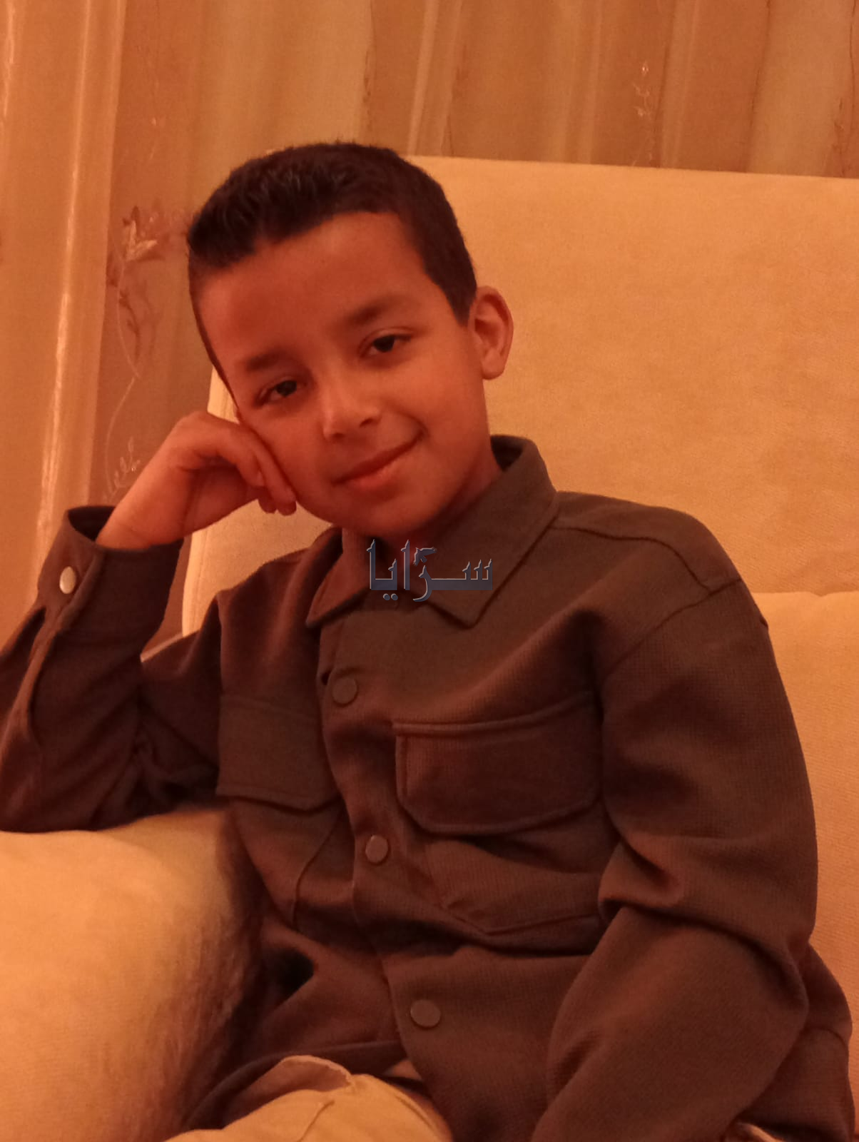 كلب يعقر طفل ويصيبه بجرح في جسمه بـ "طيبة البترا"