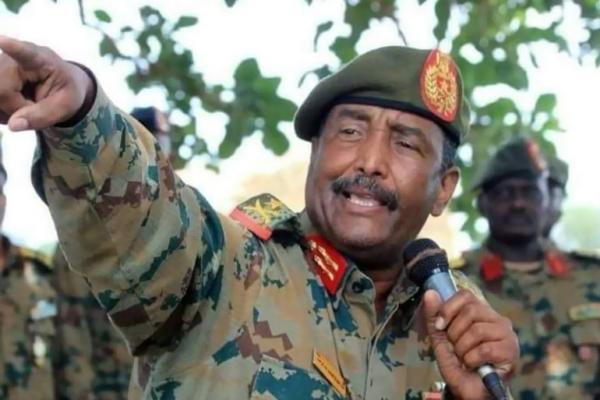 البرهان يصدر قرارا بتكليف 15 وزيرا في الحكومة السودانية