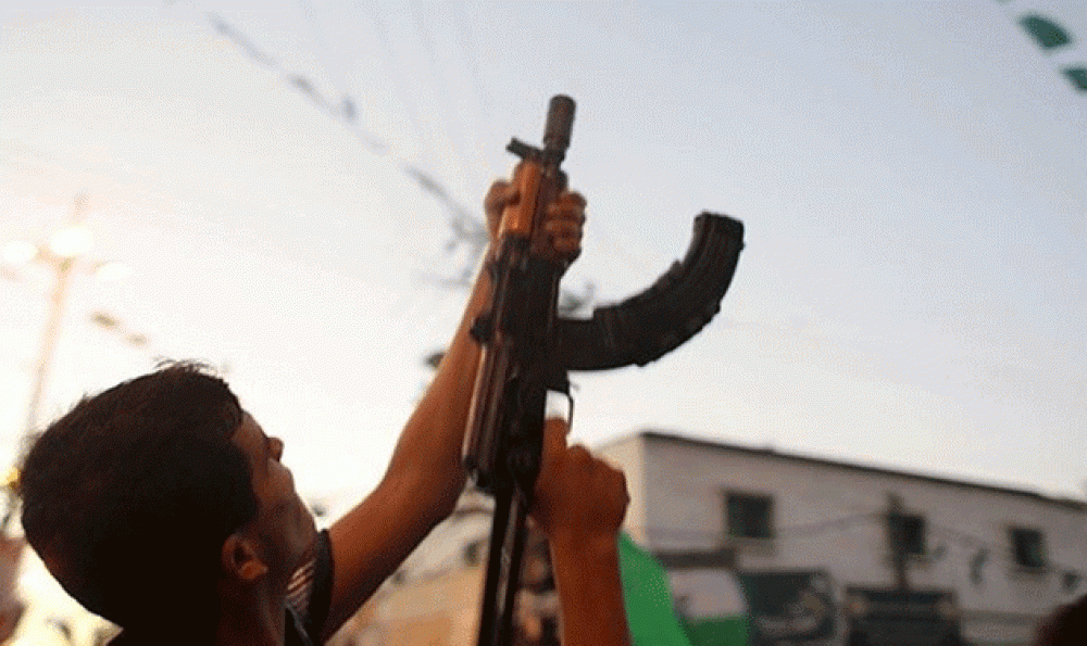 إربد: إصابة طفلة بعيار ناري طائش وحالتها العامة خطرة 