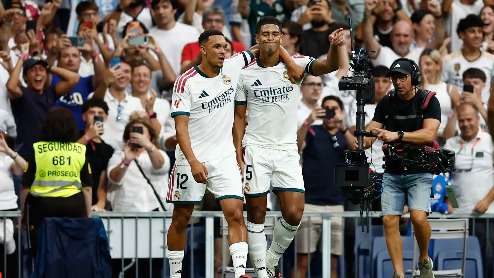 "ضحية مورينيو" ..  تشابي ألونسو يأمر تشيلسي بضم نجم ريال مدريد 