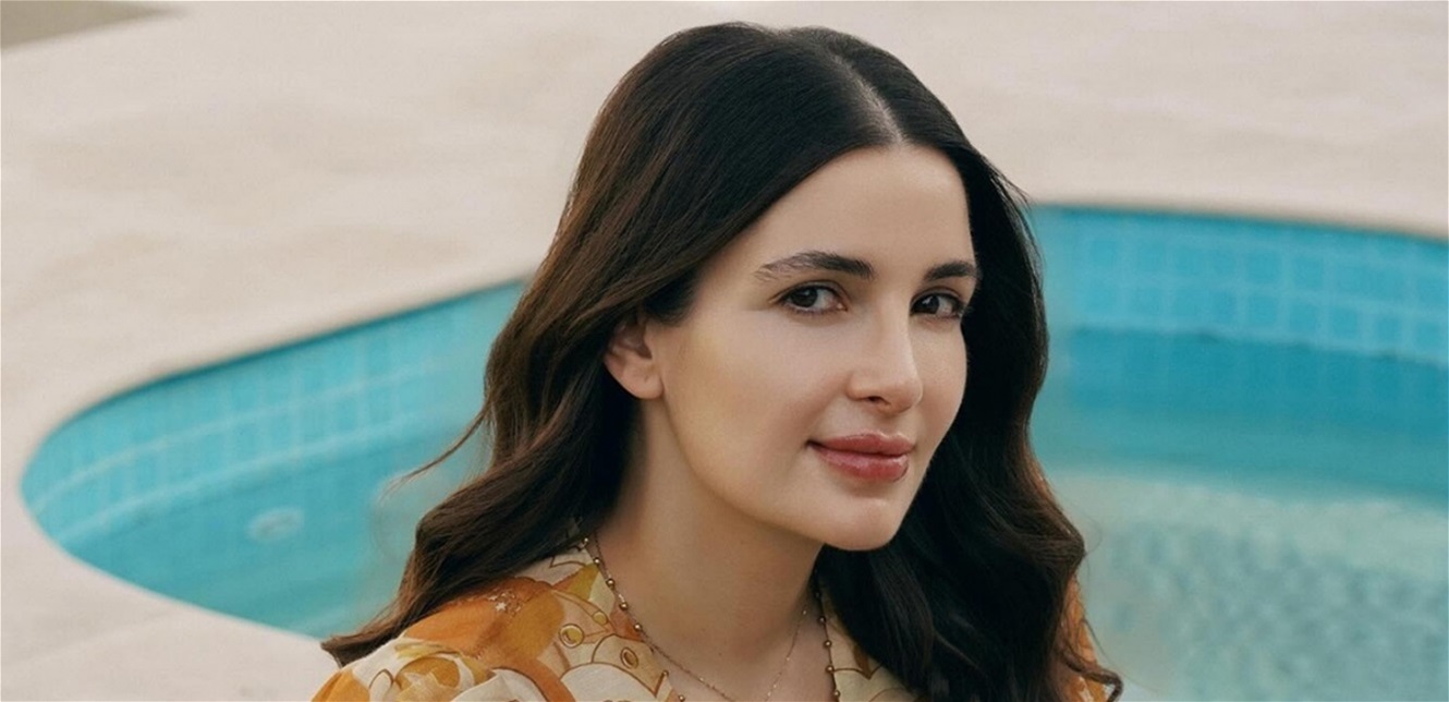 بعد وفاة سيدة داخل مركز تجميل ..  ابنة أصالة نصري تردّ بجرأة على الاتّهامات التي طاولت عيادتها