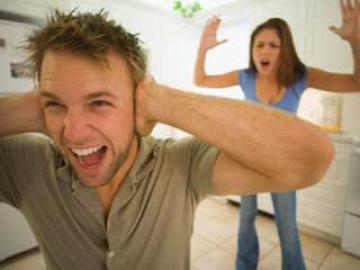 لماذا تنكد الزوجة على زوجها؟