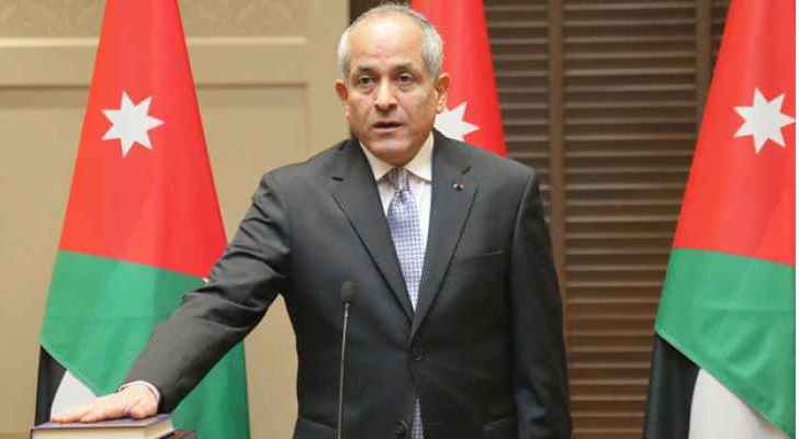 الحكومة تعلق على تساؤلات تقليص الحظر الجزئي في الأردن