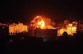 هدوء حذر في غزة  ..  و 10 اصابات  بعد ليلة عنيفة من الغارات الإسرائيلية 