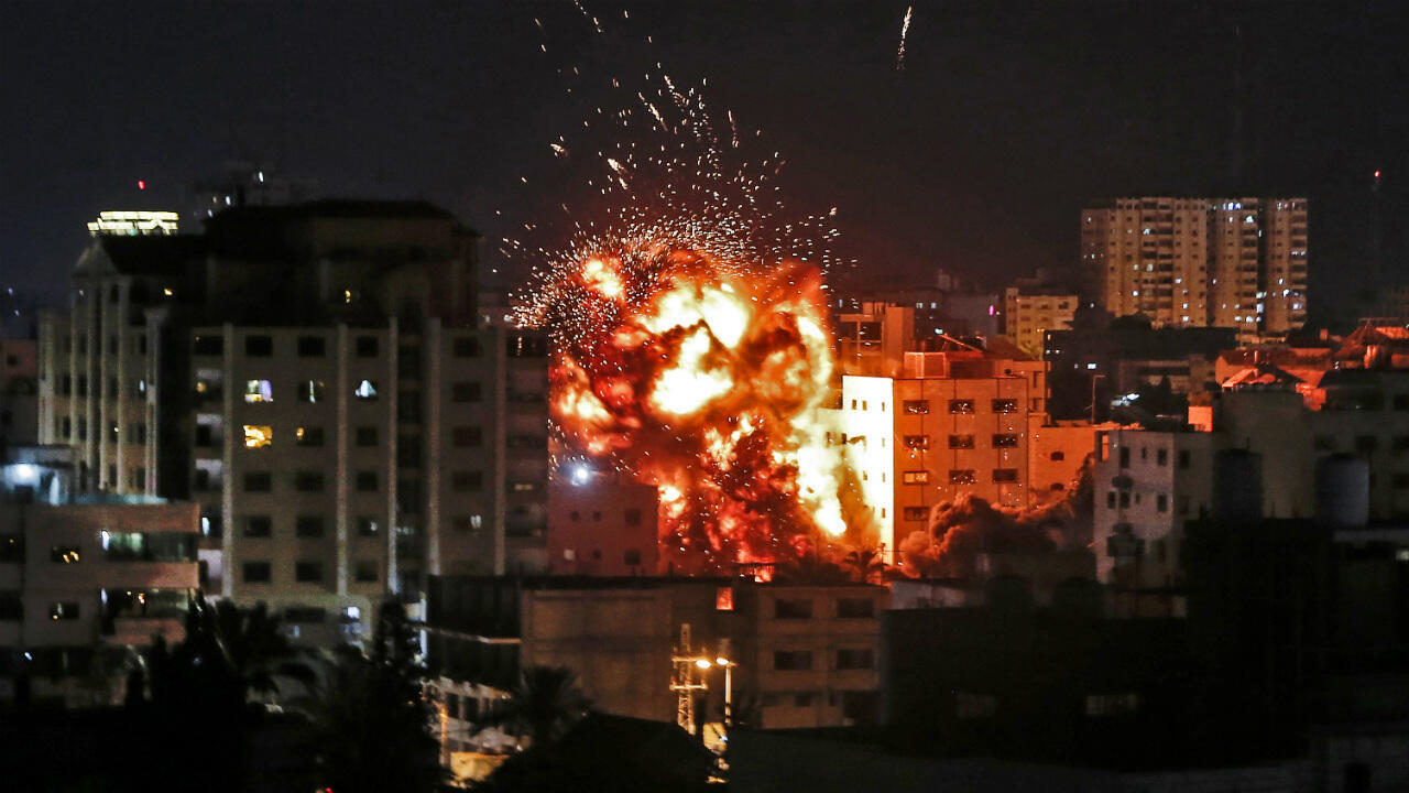وسم" غزة تحت القصف" يتصدر منصات التواصل الاجتماعي ..  فيديو
