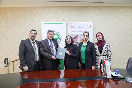  الزيتونة الأردنية توقع اتفاقية تعاون مع جمعية مساعدة المسنين الدولية