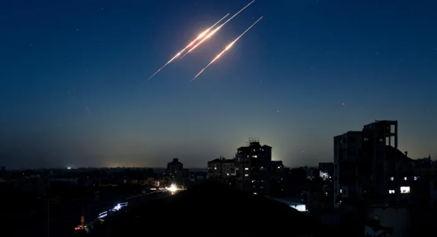  الحرس الثوري: استهدفنا أركان جيش الاحتلال ومواقع عسكرية بتل أبيب