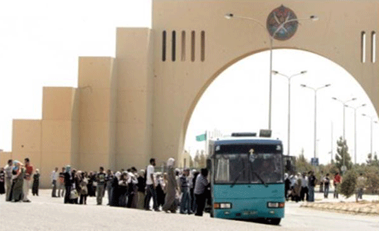 محافظ المفرق: الالتزام بنقل  نقل طلبة آل البيت ضمن التعرفة اليومية للأجرة دون زيادة
