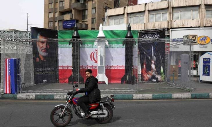 إيران تعلن تحويل عقيدة قواتها المسلحة من الدفاع إلى الهجوم