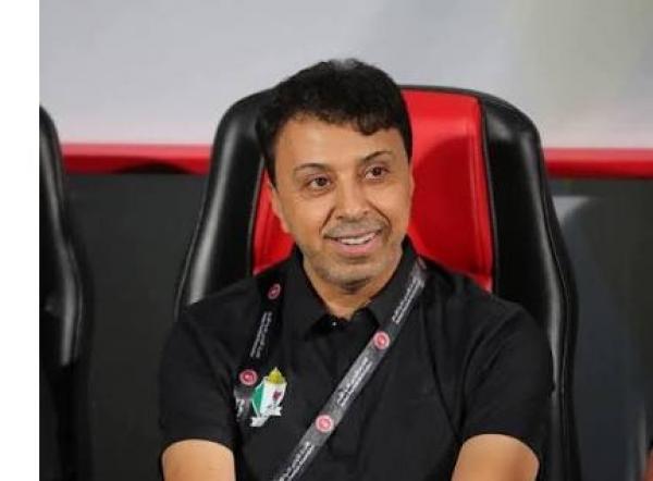 جمال محمود مدربا لنادي الإمارات الإماراتي