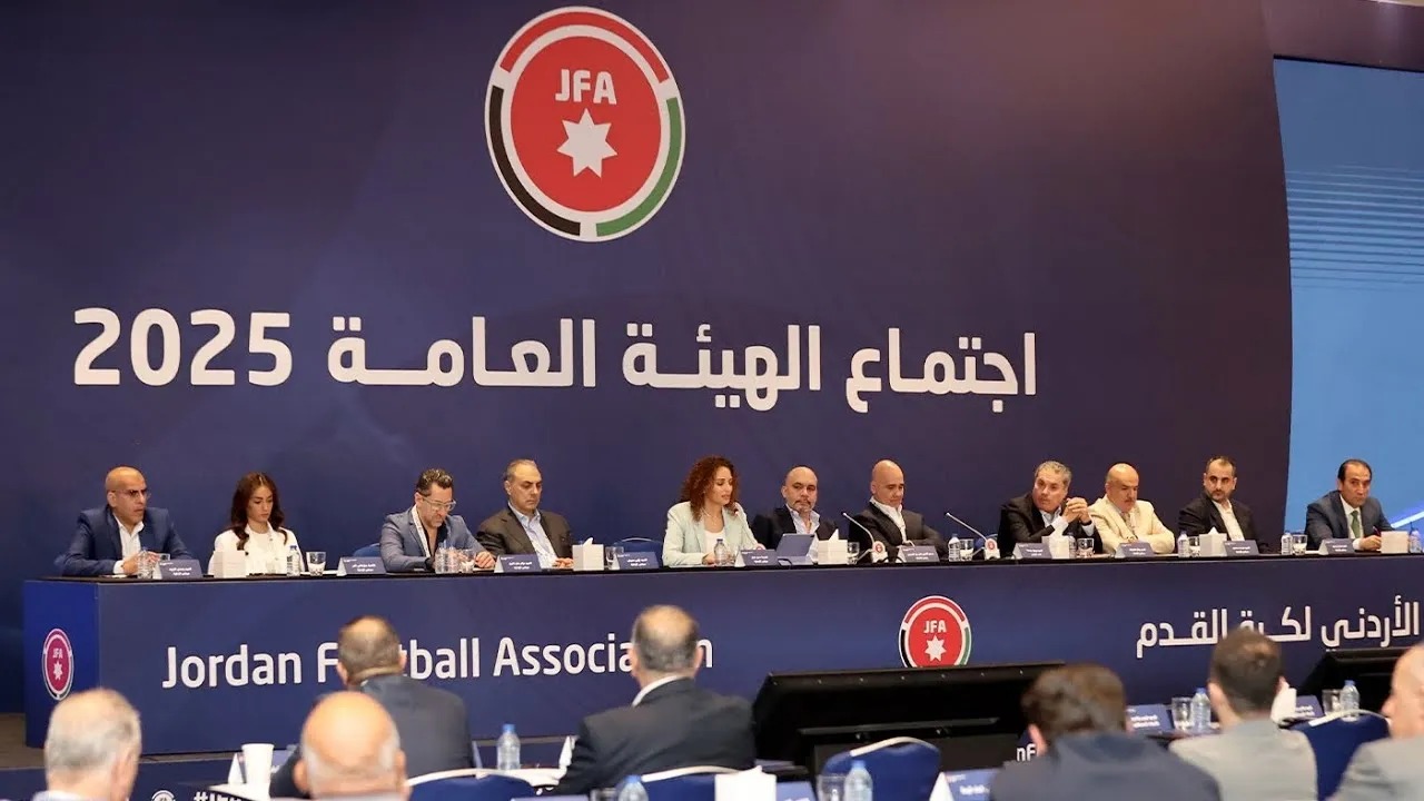 بعد 24 ساعة من الوداع .. لا محاسبة ولا تفسير من اتحاد الكرة والصمت متواصل 
