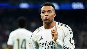 هل يمنع ريال مدريد مبابي من الالتحاق بمعسكر فرنسا المقبل؟ 