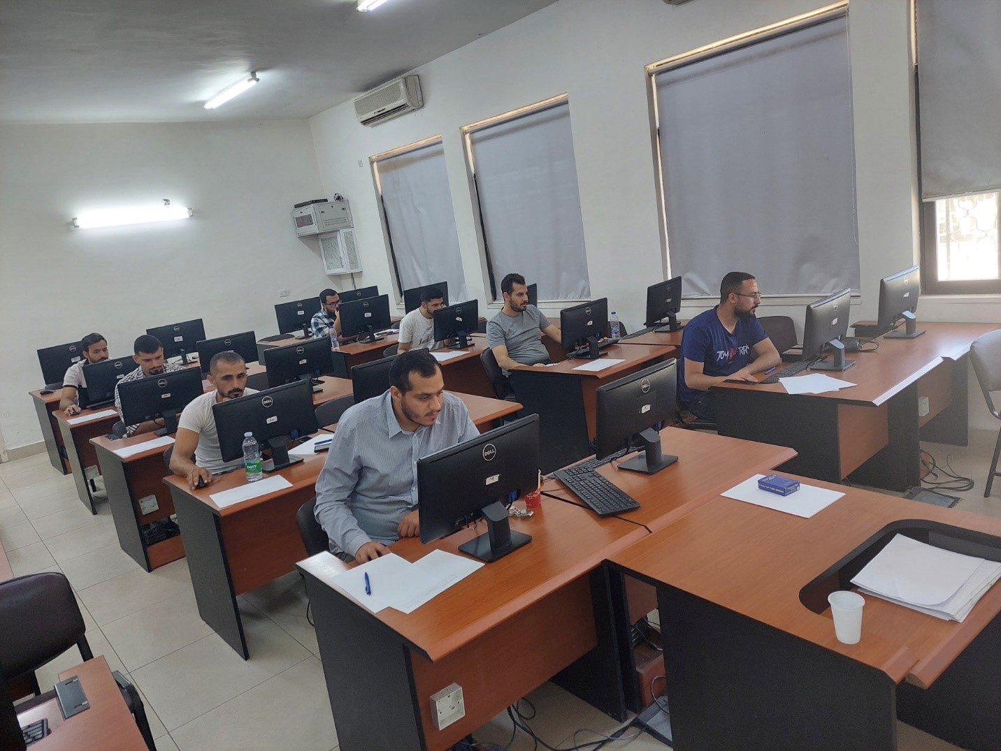 طلبة من جامعة الزيتونة الأردنية يحصلون على شهادة "التدقيق الدولي" من جمعية ACCA البريطانية