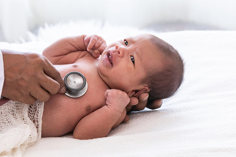 أعراض حموضة المعدة عند الأطفال الرضع