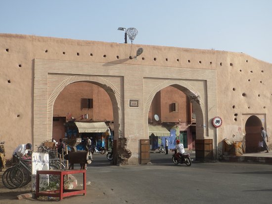 بالصور  ..  تعرفوا على بوابات مدينة مراكش