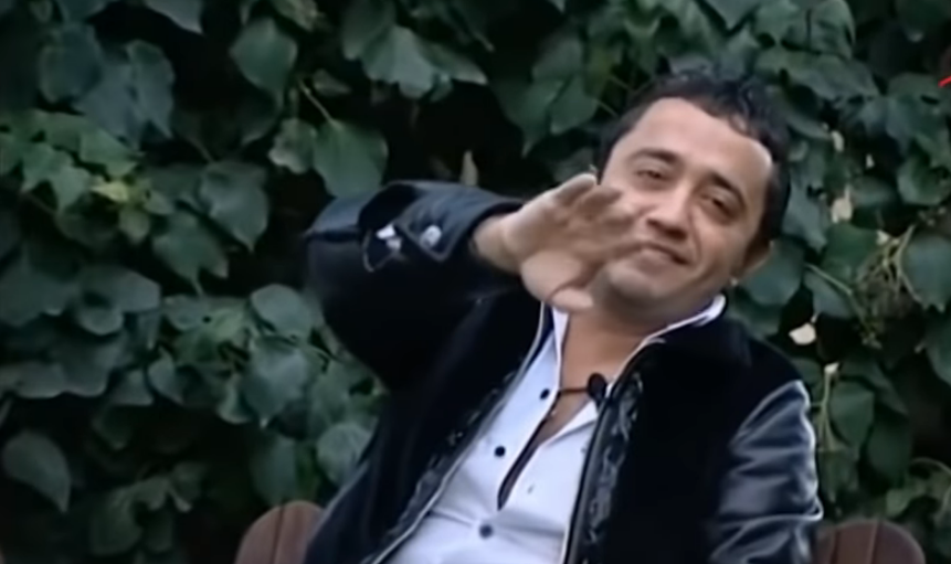 الفنان علي الديك !! والمذيعة بدها تروح تطبخ !! فقد اعصابه