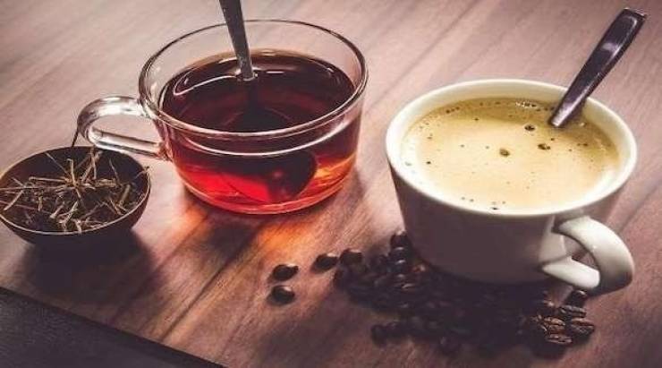 تناول القهوة والشاي يومياً يقلل من خطر الوفاة المبكرة