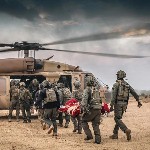  جيش الاحتلال: إصابة 4 جنود في حادث عملياتي داخل قاعدة عسكرية جنوب "إسرائيل"