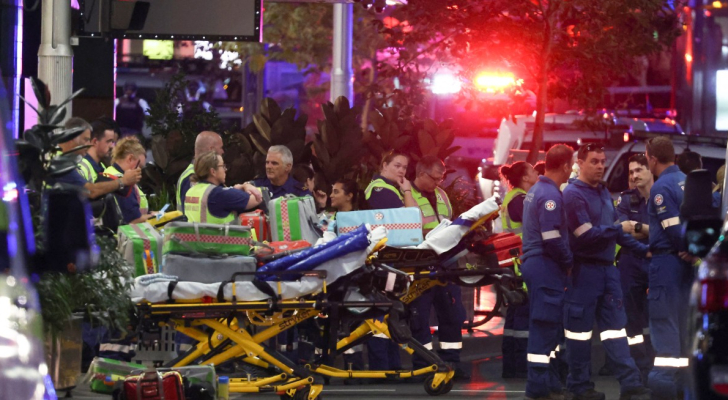 هجمات متتالية ..  جرحى بعملية طعن داخل كنيسة في سيدني