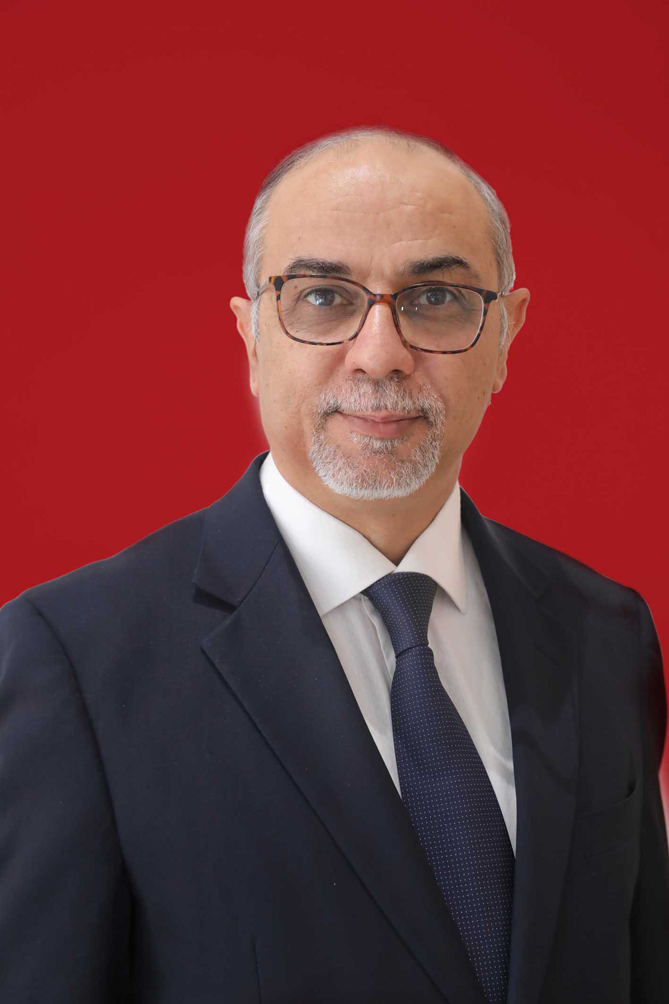 الدكتور خالد الوزني  ..  اسم من العيار الثقيل في عالم الاقتصاد وسلسلة من الانجازات الناجحة