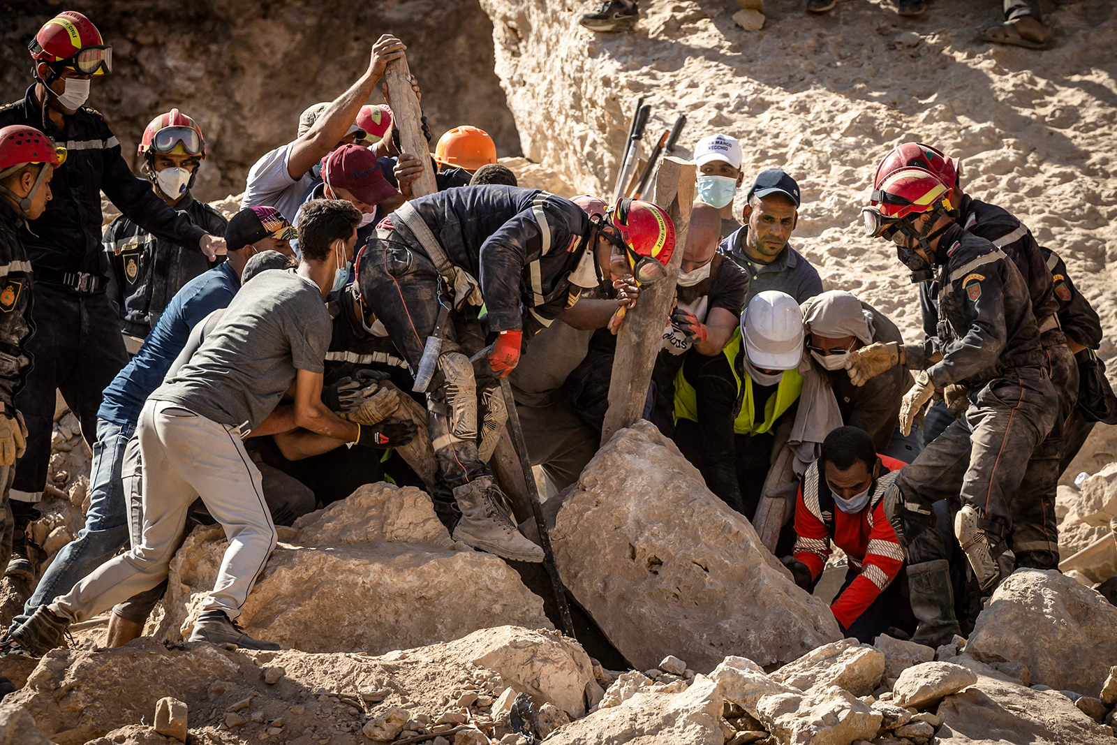 طبيب يحذر مرضى القلب من سماع أخبار الزلازل